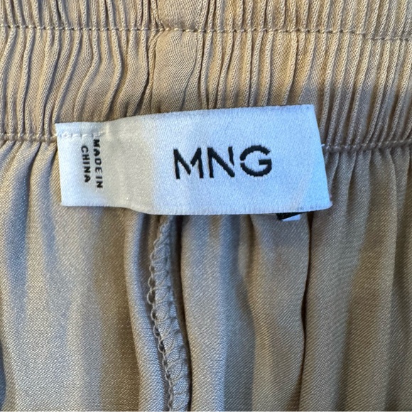 MNG- Tan Wide-Leg Pants‎ with Elegant Draping. Size Small - Picture 11 of 15